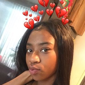 Meet your Posher, Effie